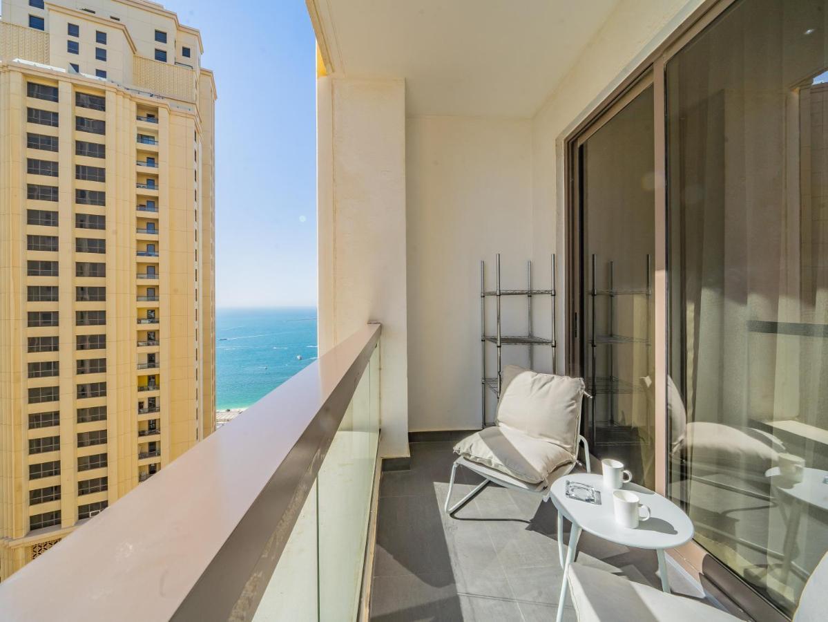 Luxury Waterfront Apartment With Beach Access Dubai Exterior photo