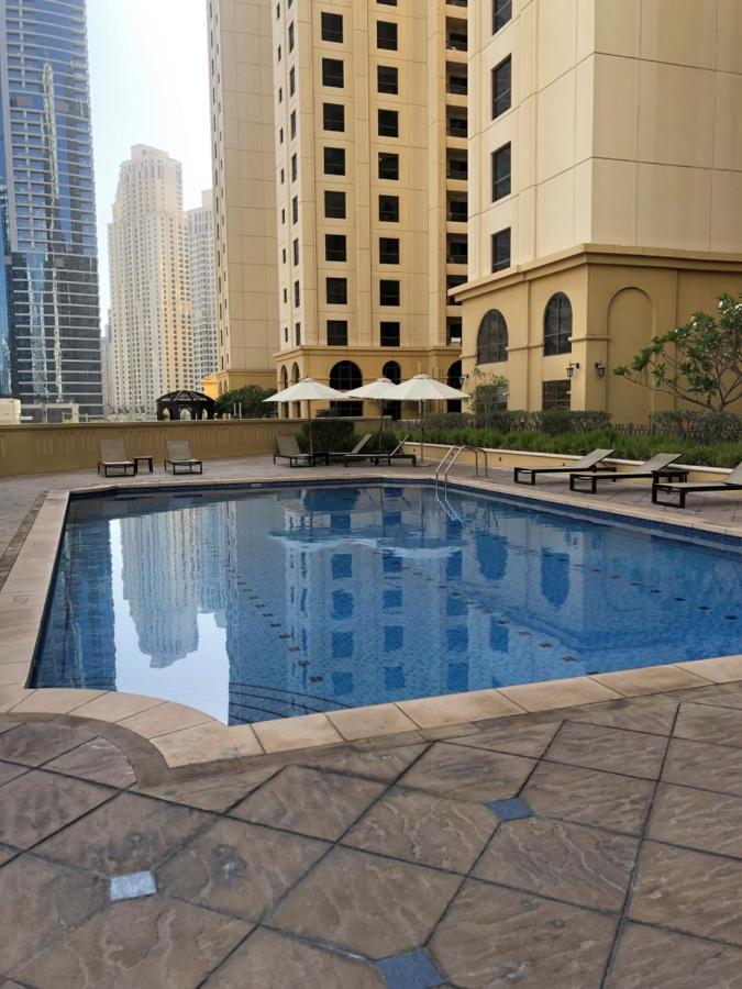 Luxury Waterfront Apartment With Beach Access Dubai Exterior photo